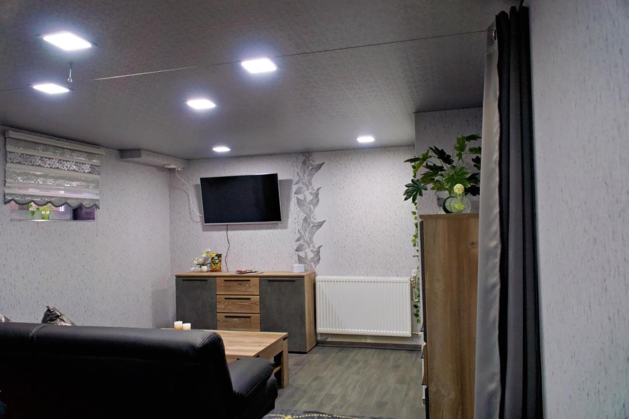 Huebsche Souterrainwohnung 코니그스루터암엘름 외부 사진